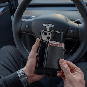 Exclusive Bundle Offer: Leather Case & Magnetic Card Wallet – Premium iPhone Accessories