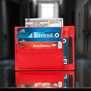 Concord – Porta-cartões de couro vermelho premium com bolso com zíper