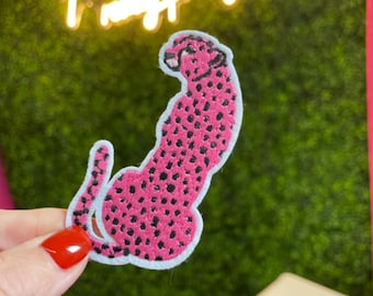 Parche bordado de leopardo rosa