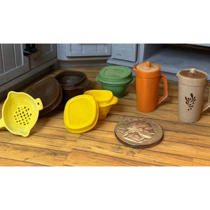 Vintage Retro Dollhouse Food Storage Set with Removable Lids – Miniature 1:12 Scale \  Square TW