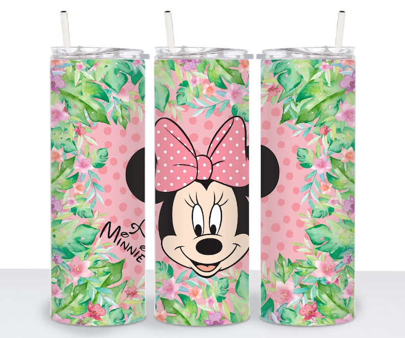 Puede incluir: Un vaso de acero inoxidable rosa y verde con un dise&ntilde;o floral y una imagen de dibujos animados de Minnie Mouse. El vaso tiene una pajita y dice "Me & Minnie" en el lateral.