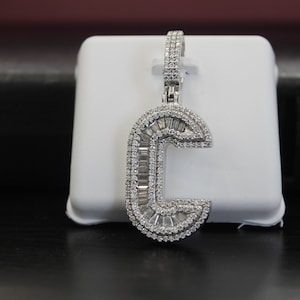 Prata 925 com Moissanite Baguette Inicial C