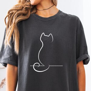 Comfort Colors Cat Mom Shirt: Minimalist Cat Lover Tee