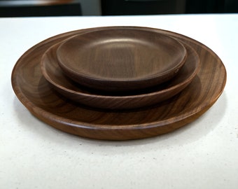 Handcrafted Solid Walnut Wooden Plates - Rustic Natural Wood Dinnerware, Sustainable Eco-Friendly Tableware, Modern Kitchen Decor