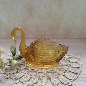 Vintage Small Glass Swan, Salt Cellar, Trinket Dish, Collectible, Decorative.