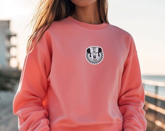 Embroidered Minnie Mouse Checkered Sweatshirt, Disneyland Retro Sweater, Minnie Mouse Checkered Design Sweat, Comfort Colors Sweat