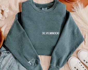 Sudadera bordada con números romanos, suéteres de aniversario para parejas, cuello redondo con fecha e inicial personalizadas, sudadera para parejas