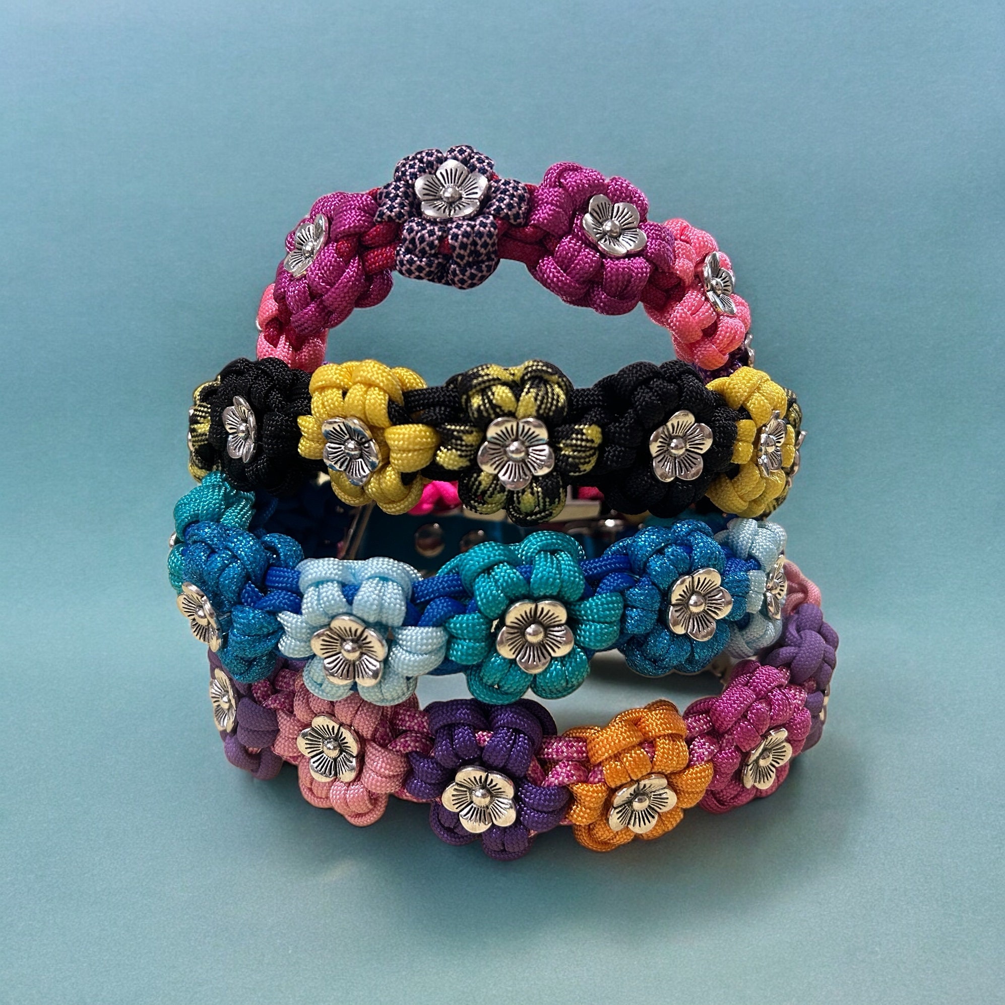 Paracord Bracelet With Flowers - Etsy