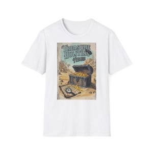 Vibes de chasse au trésor des Outer Banks - T-shirt aventure vintage