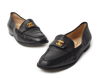 Vintage 90's Loafers / schwarze Leder Loafer / goldene Turnlock CC Logo / Karl Lagerfeld / flache Schuhe / FR 38.5 / Made in France