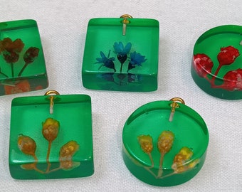 Vintage Green Lucite Pendants with dried flowers perfect for necklaces and earrings.