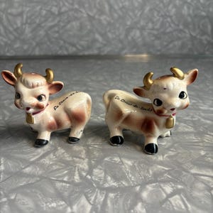 Vintage kitsch cow salt and pepper shakers