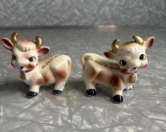 Vintage kitsch cow salt and pepper shakers