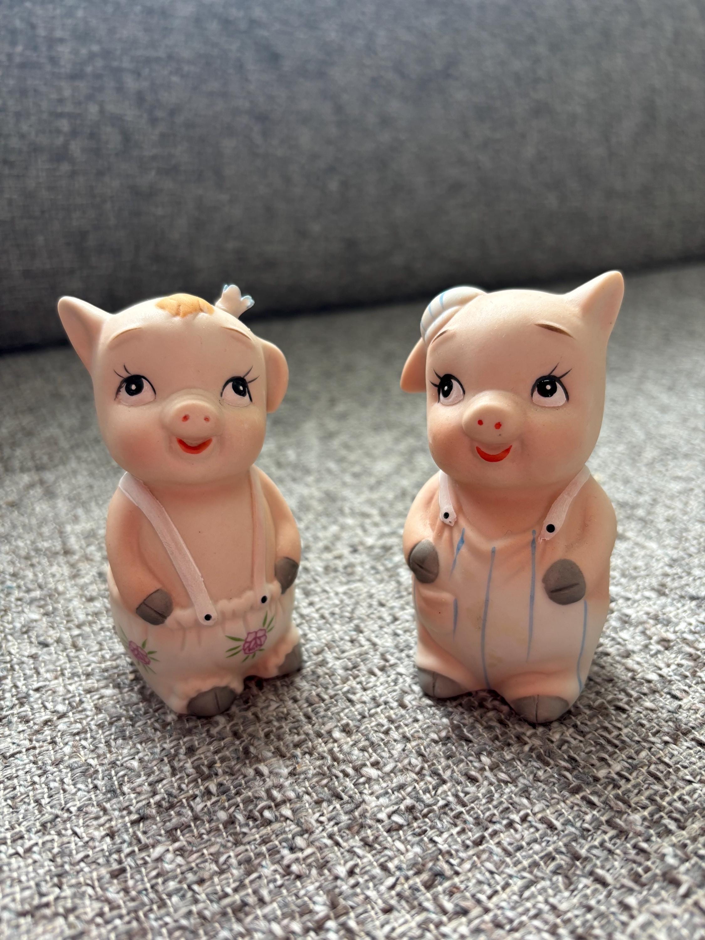 Vintage porcelain pig salt and pepper shakers