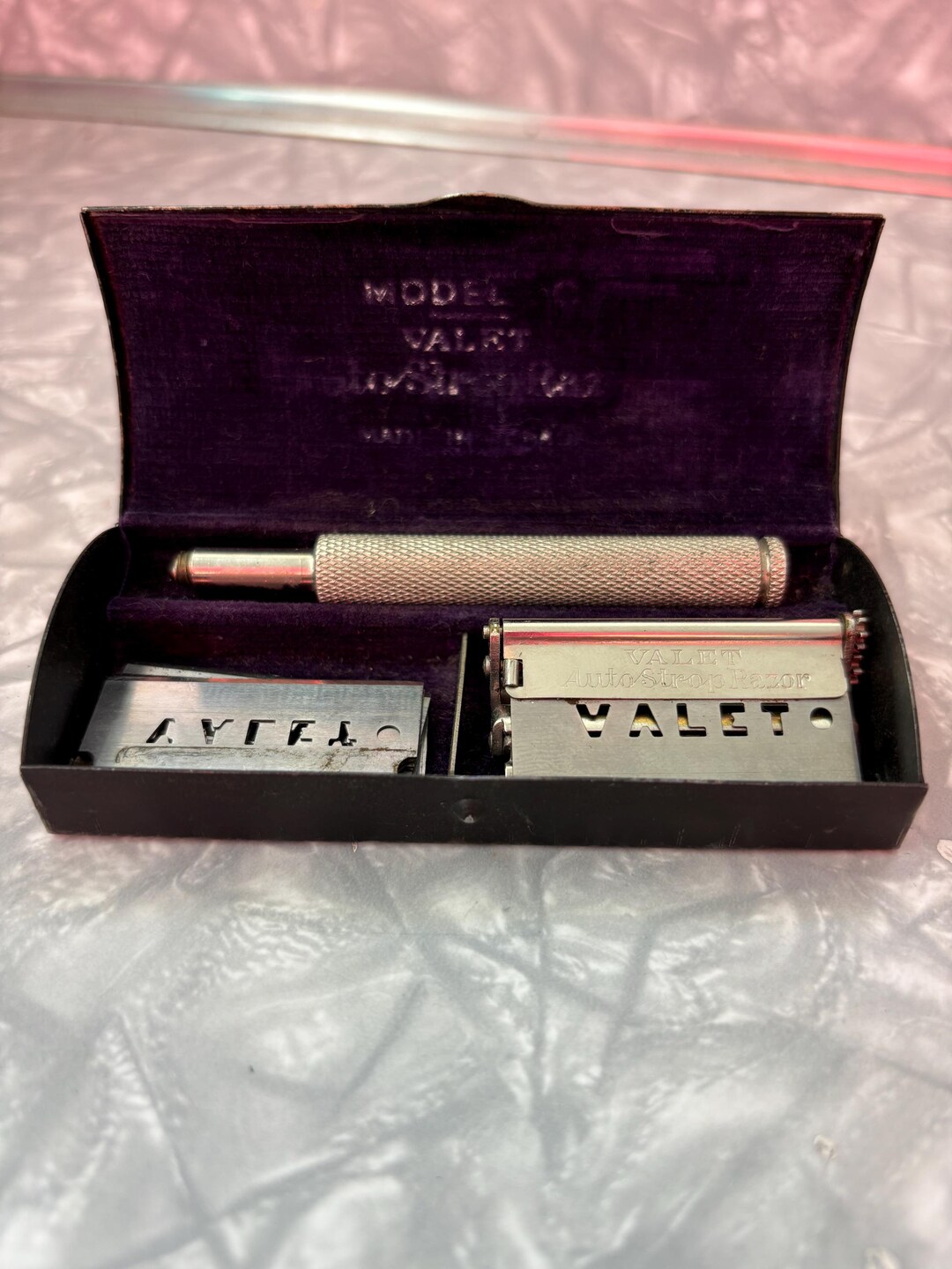 Valet Safety Razor Vintage Valet Safety Edge Razor With Metal Case - Etsy