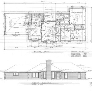 Op de afbeelding: Zwart-witte architectuurtekening van een huisplan met een plattegrond en vooraanzicht. De plattegrond toont een huis van 2.000 vierkante voet met vier slaapkamers en twee badkamers. De vooraanzicht toont een huis met één verdieping met een bakstenen buitenkant en een veranda.