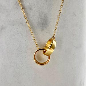 Interlocking Circles Necklace for Women, Infinity Family Necklace, 925 Sterling Silver Gold Plated Rings Necklace, Link Pendant Necklace