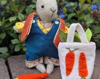 Collection de garde-robe d'automne : salopette, chemisier et gilet carottes