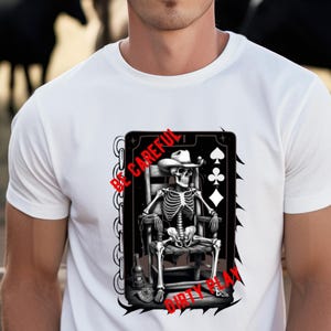 Camiseta con naipe de rey esqueleto, camiseta para jugadores de naipe, camisetas de disfraces de naipes, camisetas de Halloween, naipes