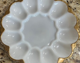 vintage anchor hocking milk glass egg tray with gold trim