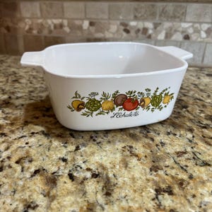 1.5 liter A 142 B Corningware casserole dish Spice of Life pattern