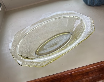 yellow depression glass federal glass Madrid pattern serving bowl