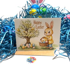 Joyeuses Pâques avec un lapin portant une veste jaune - Carte pliée avec enveloppe - Vierge à l'intérieur