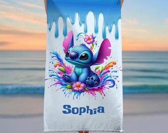 Toalla de baño personalizada de Stitch, toalla de Disney Stitch con nombre, toalla de baño de Disneyland, linda toalla de dibujos animados para ella, regalos para las vacaciones de 2025
