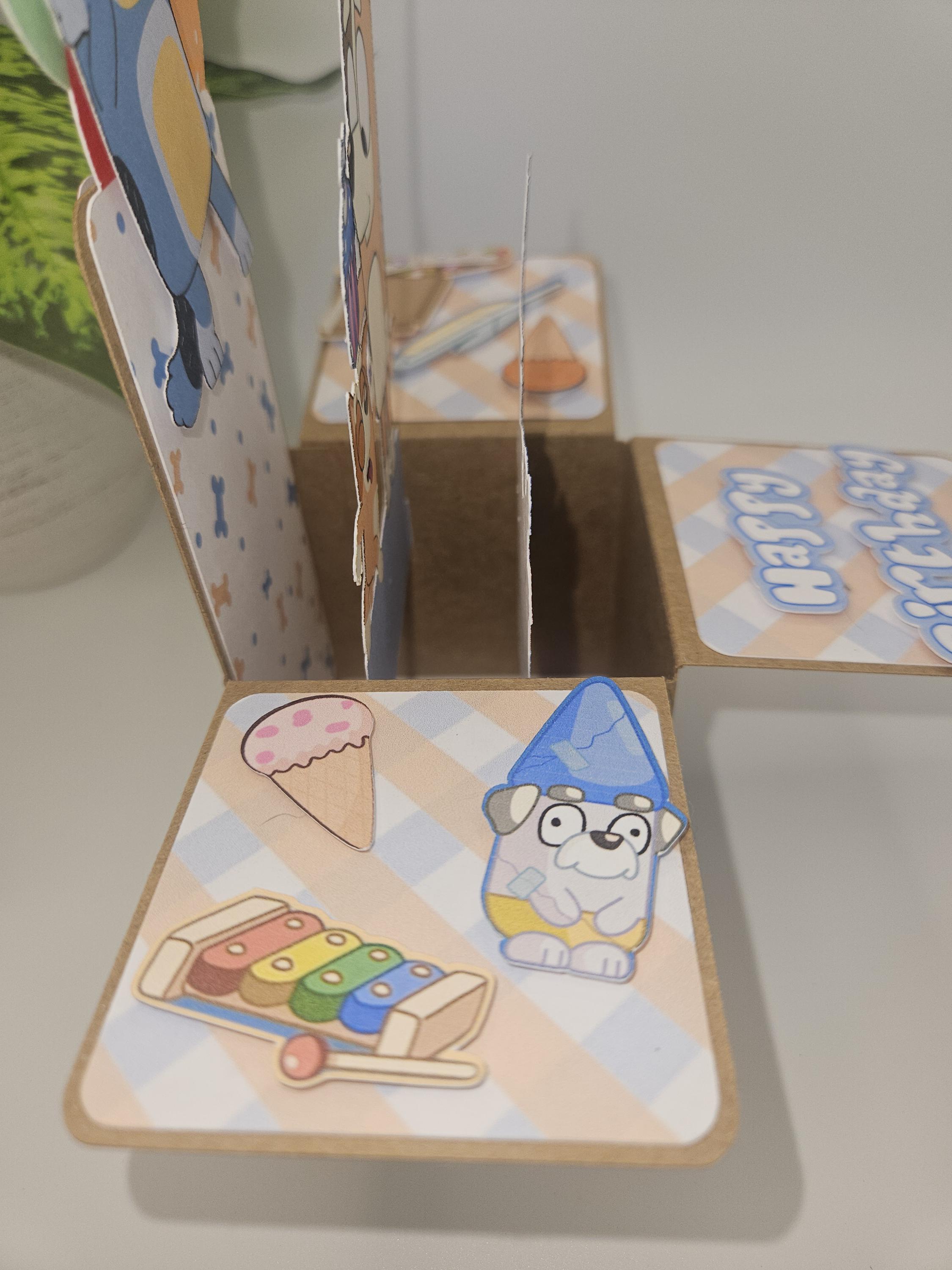 Bluey Card with Icing Scene