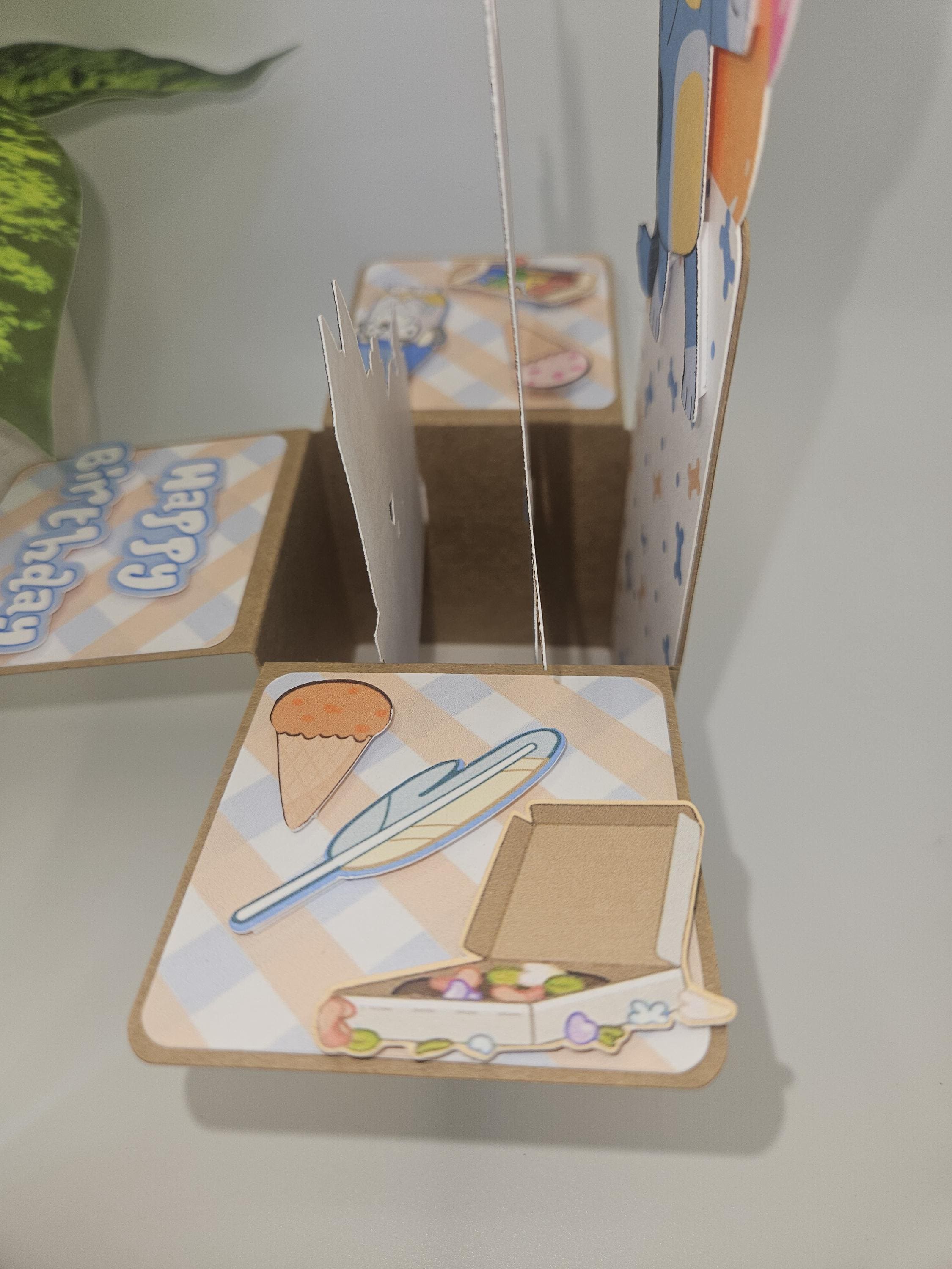 Bluey Card with Icing Scene