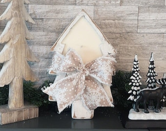 Weihnachtsbaum-Kerze in weißem Holz: Pinien-Duft Kokosnuss-Aprikosen-Wachs, 10 oz