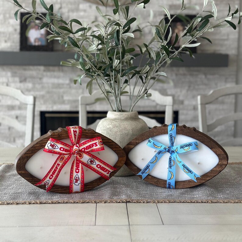 Customizable Wood Football Candle: NFL Team Decor, Fall Scents, Football Dough Bowl bild 4