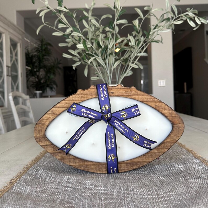 Customizable Wood Football Candle: NFL Team Decor, Fall Scents, Football Dough Bowl bild 3