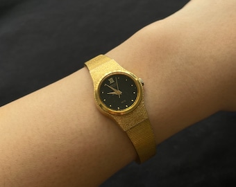 Seiko Gold tone, Black Dial, Vintage, women's watch, Gift for her, Birthday Gift
