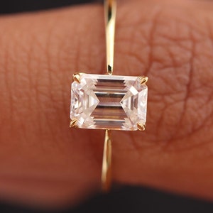 5.00 Carat Emerald Cut Lab Grown Diamond Solitaire Ring 5 CT Round Pear Oval Cushion Diamond Engagement Ring IGI Certified Diamond Ring