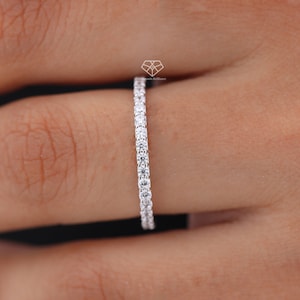 Full Eternity Moissanite Wedding Band For Women, 1.5mm Eternity Ring Pave Wedding Band, Moissanite Band, 14K White Gold Anniversary Band