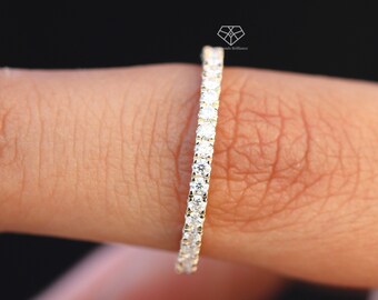 Pierścionek z naturalnym diamentem o średnicy 1,5 mm / Obrączka ślubna z diamentami z 14-karatowego złota dla kobiet / Pierścionek z wysadzanymi diamentami w formie zestawu prezentowego / Prawdziwe, naturalne diamenty