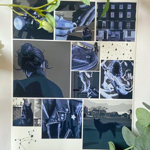 Puede incluir: Un collage de imágenes en tonos azules y grises. Las imágenes incluyen a una persona con cabello oscuro, un edificio con ventanas, un tocadiscos, una chaqueta de cuero, un lobo aullando a la luna y una constelación de estrellas.