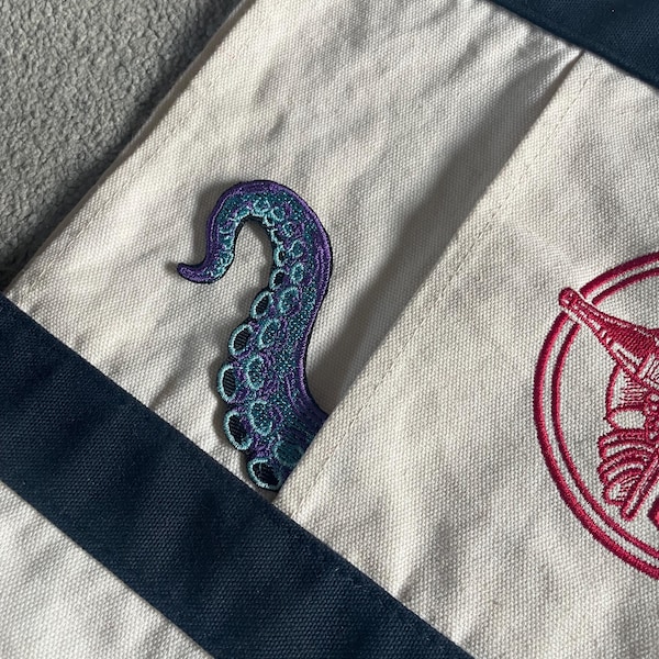 Octopus tentacle - Iron-on - Embroidery patch