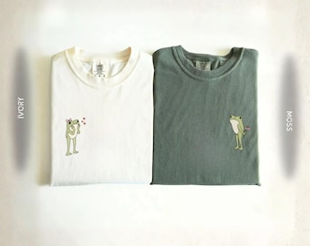 Funny Frog Matching Shirts, Comfort Colors Couple Gift, Engagement Announcement Tee, retro frog Valentine's Day Hoodie For Boyfriend Or Wife