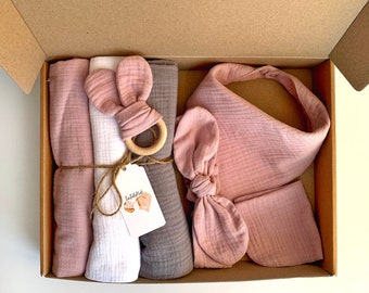 Coffret cadeau nouveau-né, coffret cadeau personnalisé bébé garçon et fille, panier cadeau bébé, coffret baby shower, idées de coffrets cadeaux pour futurs parents