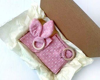 Coffret cadeau personnalisé pour bébé, Bundle prénom pour bébé, Couverture attache-tétine, Lingettes en mousseline, Coffret cadeau baby shower, Cadeau prénom pour bébé, Coffret cadeau nouveau-né