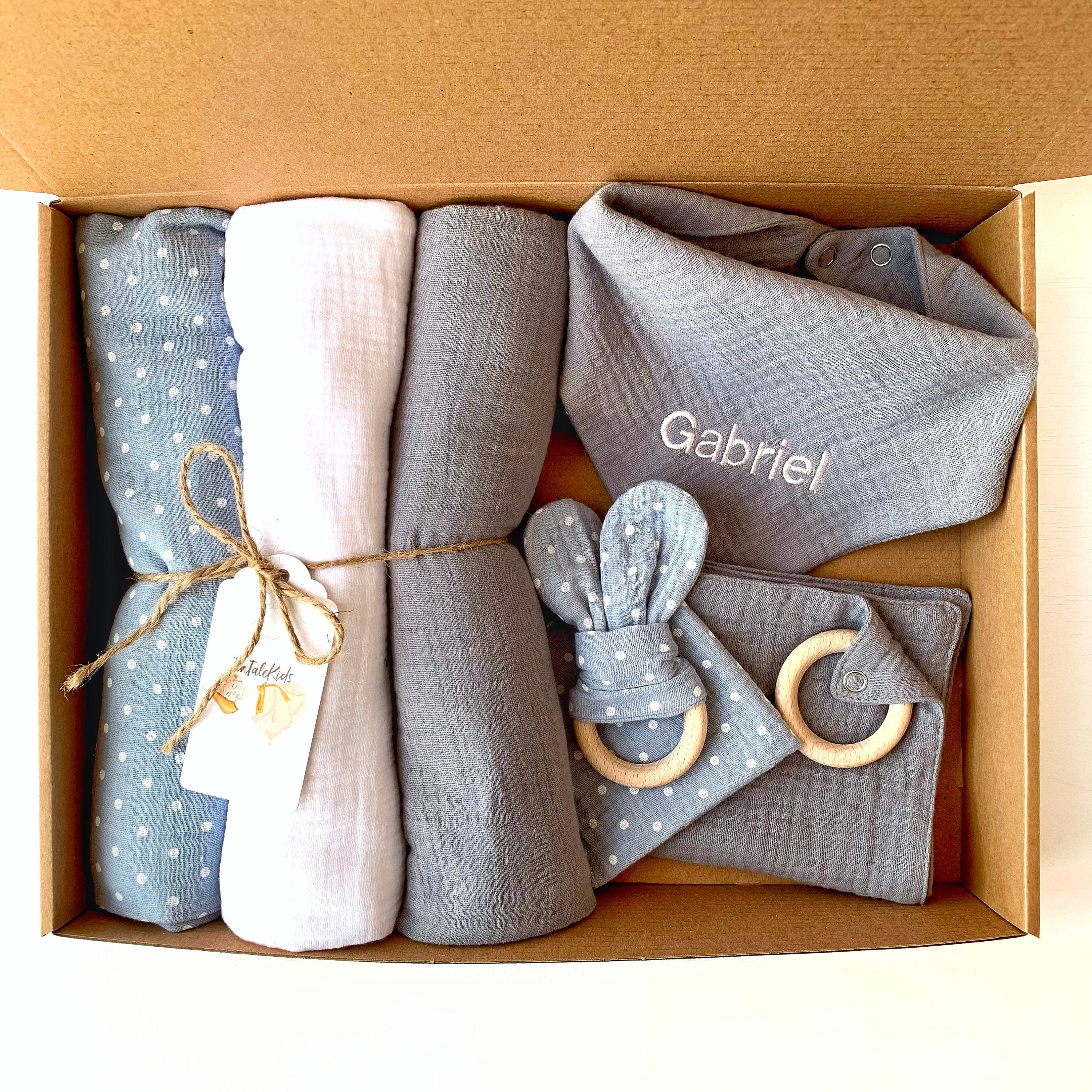 Personalized Baby Gift Box – Neutral Newborn Gift Basket With Name ...