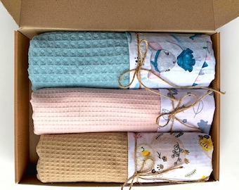Newborn Baby Swaddle Blanket, Custom Baby Blanket, Waffle Newborn Blanket, Baby Shower Gift, Newborn Girl Gift, Cotton Name Blanket