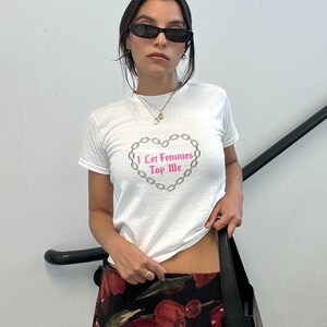 Y2K Baby Tee Lesbian Subtle Shirt WLW Queer Baby Tee Funny Slogan Shirt Y2K Clothing Crop Top Streetwear Y2k Top Y2K Aesthetic Tee