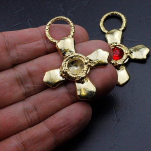Cross Pendant Charms, Pendant Base, settings for swarovski 8 mm, Pendant Religious Charms Jewelry Supplies Findings, 1 pcs. zm943go