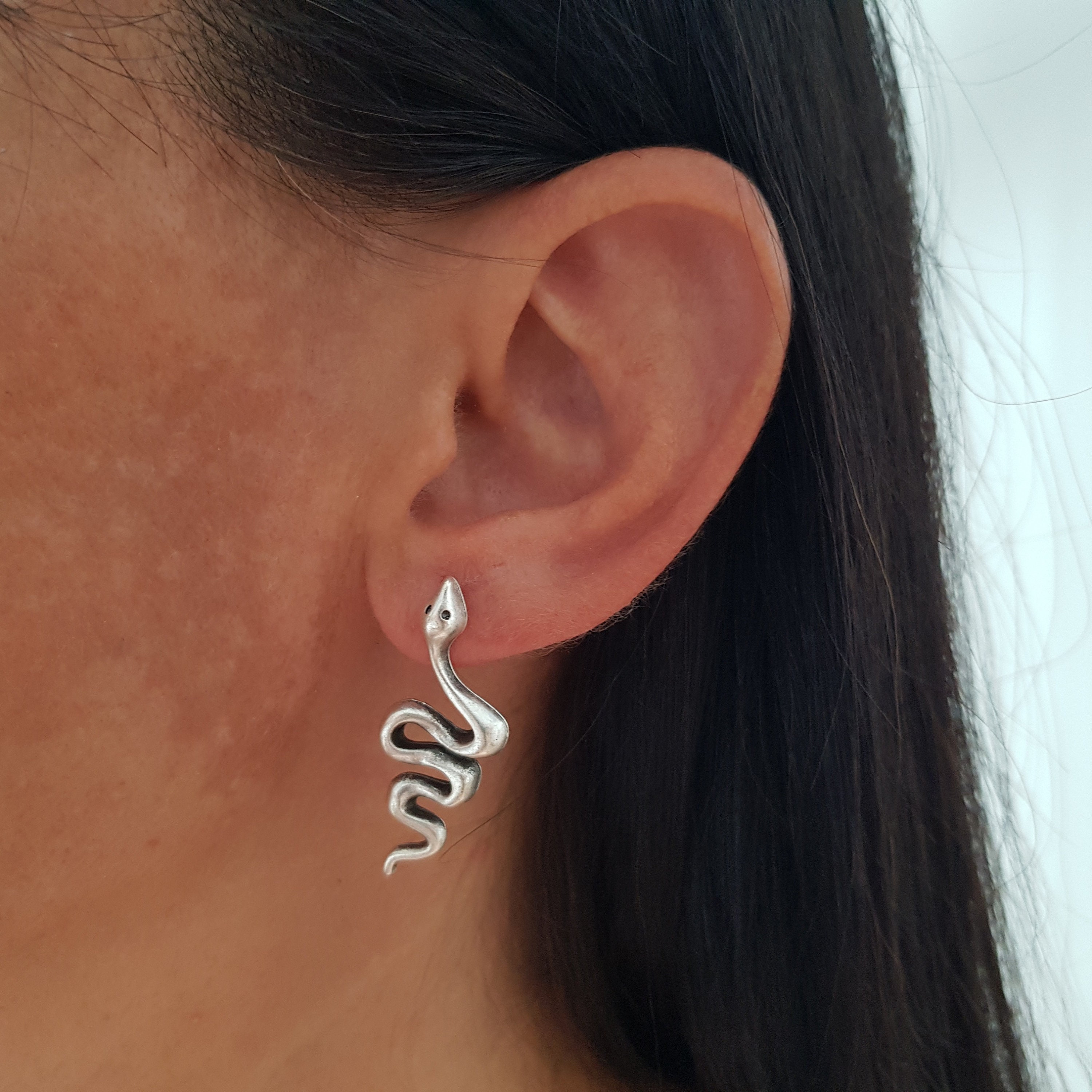 Orecchini a bottone a forma di serpente • Argento sterling placcato oro 18k - Italia