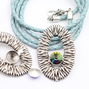 Round Silver Focal Pendants, Silver Oval Pendant, Swarovski Stone Round Frame Pendant, Oval Charm Pendant, 1 pcs. ZM823as