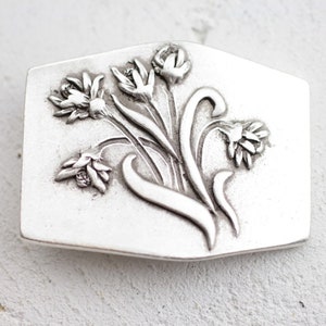 Silver Plated Buckle, Floral Bouquet Buckle for Women, Daisy Buckle Pin, Elegant Buckle, Boho Buckle, Adjust Pin, Christmas Gift, GS118as