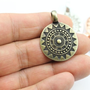 5 Sun Charms, Sun Pendants, Ethnic Sun Mandala Pendant, Bronze Pendant, Antique Bronze Charms, wholesale jewelry making supply, ZM809ab